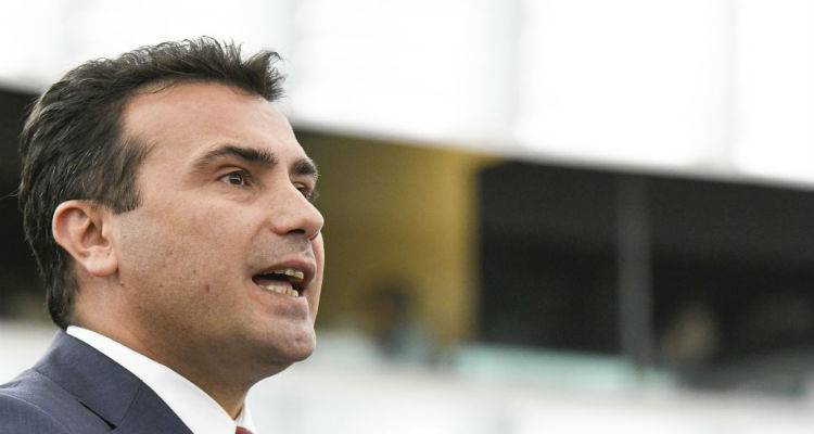 &Sigma;&kappa;ό&pi;&iota;&alpha;: &Tau;&omicron; &mu;&epsilon;&sigma;&eta;&mu;έ&rho;&iota; -&tau;&epsilon;&lambda;&iota;&kappa;ά- &eta; &kappa;&rho;ί&sigma;&iota;&mu;&eta; &psi;&eta;&phi;&omicron;&phi;&omicron;&rho;ί&alpha; &gamma;&iota;&alpha; &tau;&eta;&nu; &Sigma;&upsilon;&mu;&phi;&omega;&nu;ί&alpha; &Pi;&rho;&epsilon;&sigma;&pi;ώ&nu;
