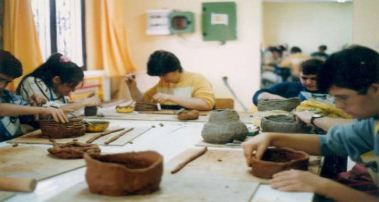 &Delta;&eta;&mu;&iota;&omicron;&upsilon;&rho;&gamma;ί&alpha; &Kappa;έ&nu;&tau;&rho;&omicron;&upsilon; &Delta;&eta;&mu;&iota;&omicron;&upsilon;&rho;&gamma;&iota;&kappa;ή&sigmaf; &Alpha;&pi;&alpha;&sigma;&chi;ό&lambda;&eta;&sigma;&eta;&sigmaf; &gamma;&iota;&alpha; &tau;&alpha; &Alpha;&mu;&epsilon;&Alpha; &zeta;&eta;&tau;ά &omicron; &sigma;ύ&lambda;&lambda;&omicron;&gamma;&omicron;&sigmaf; &laquo;&Omicron;&rho;ί&zeta;&omicron;&nu;&tau;&epsilon;&sigmaf;&raquo; &alpha;&pi;ό &tau;&omicron; &Delta;ή&mu;&omicron; &Lambda;ή&mu;&nu;&omicron;&upsilon;