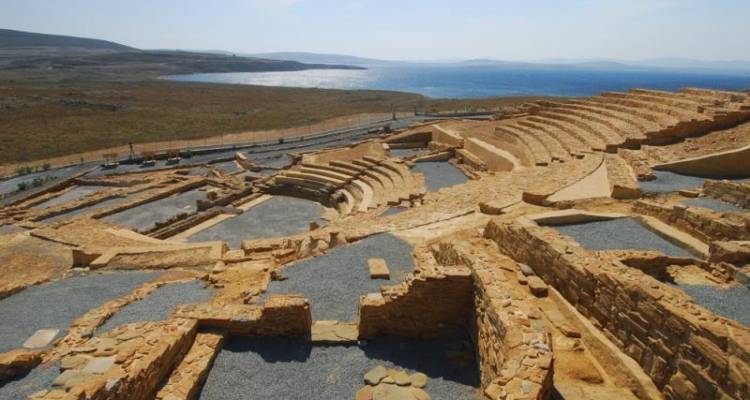 Sold out &eta; &pi;&alpha;&rho;ά&sigma;&tau;&alpha;&sigma;&eta; &tau;&omicron;&upsilon; &Gamma;&upsilon;&mu;&nu;&alpha;&sigma;ί&omicron;&upsilon; &Lambda;&iota;&beta;&alpha;&delta;&omicron;&chi;&omega;&rho;ί&omicron;&upsilon;