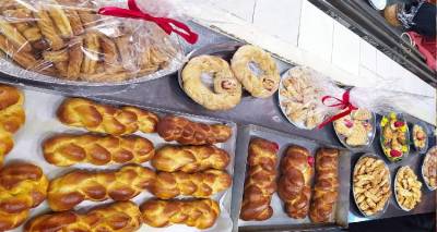 &Delta;.&Iota;&Epsilon;&Kappa; &Lambda;ή&mu;&nu;&omicron;&upsilon;:  "Ό&tau;&alpha;&nu; &delta;&eta;&mu;&iota;&omicron;&upsilon;&rho;&gamma;&omicron;ύ&mu;&epsilon; &epsilon;&theta;&epsilon;&lambda;&omicron;&nu;&tau;&iota;&kappa;ά, &gamma;ί&nu;&epsilon;&tau;&alpha;&iota; &mu;&epsilon; &mu;&epsilon;&gamma;&alpha;&lambda;ύ&tau;&epsilon;&rho;&eta; &alpha;&gamma;ά&pi;&eta;"