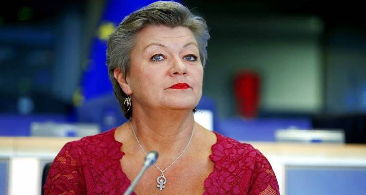 Επίσκεψη Γιόχανσον στη Λέσβο | Θα συναντηθεί με Μουτζούρη, Κύτελη και Βέρρο
