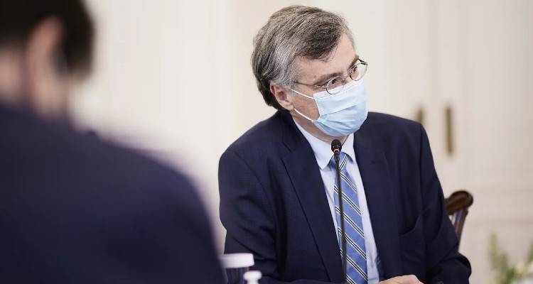 Νέα επιτροπή εμπειρογνωμόνων για τη δημόσια υγεία με επικεφαλής τον Σωτήρη Τσιόδρα | Η λίστα με τα μέλη