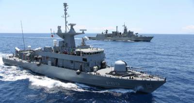 &Lambda;ή&mu;&nu;&omicron;&sigmaf; &ndash; Ά&gamma;&iota;&omicron;&sigmaf; &Epsilon;&upsilon;&sigma;&tau;&rho;ά&tau;&iota;&omicron;&sigmaf;: &Epsilon;&lambda;&epsilon;ύ&theta;&epsilon;&rho;&epsilon;&sigmaf; &epsilon;&pi;&iota;&sigma;&kappa;έ&psi;&epsilon;&iota;&sigmaf; &sigma;&epsilon; &pi;&lambda;&omicron;ί&alpha; &tau;&omicron;&upsilon; &Pi;&omicron;&lambda;&epsilon;&mu;&iota;&kappa;&omicron;ύ &Nu;&alpha;&upsilon;&tau;&iota;&kappa;&omicron;ύ