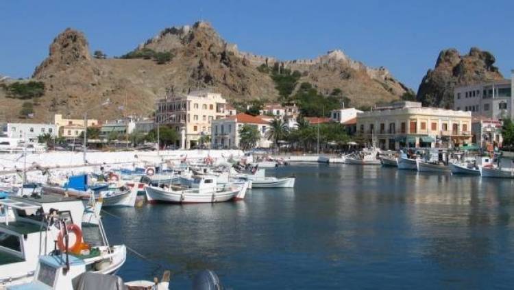 Αγριεύει η κόντρα μεταξύ της αντιπροέδρου ενοικιαζομένων δωματίων και του προέδρου ξενοδόχων Λήμνου