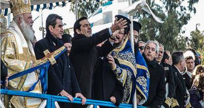 Ά&nu;&alpha;&psi;&alpha;&nu; &tau;&alpha; &alpha;ί&mu;&alpha;&tau;&alpha; &gamma;&iota;&alpha; &tau;&alpha; &Theta;&epsilon;&omicron;&phi;ά&nu;&epsilon;&iota;&alpha;: Έ&xi;&alpha;&lambda;&lambda;&omicron;&sigmaf; &omicron; &Mu;&eta;&tau;&rho;&omicron;&pi;&omicron;&lambda;ί&tau;&eta;&sigmaf; &Sigma;&epsilon;&rho;&alpha;&phi;&epsilon;ί&mu; &mu;&epsilon; &tau;&eta;&nu; &Epsilon;&Rho;&Tau;1, &kappa;&alpha;&tau;&eta;&gamma;&omicron;&rho;&epsilon;ί &tau;&eta;&nu; &kappa;&upsilon;&beta;έ&rho;&nu;&eta;&sigma;&eta; &gamma;&iota;&alpha; &phi;&alpha;&sigma;ί&zeta;&omicron;&upsilon;&sigma;&alpha; &nu;&omicron;&omicron;&tau;&rho;&omicron;&pi;ί&alpha;