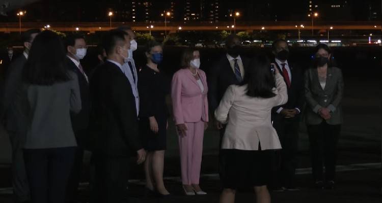 Έ&phi;&tau;&alpha;&sigma;&epsilon; &sigma;&tau;&eta;&nu; &Tau;&alpha;ϊ&beta;ά&nu; &eta; &Nu;ά&nu;&sigma;&iota; &Pi;&epsilon;&lambda;ό&zeta;&iota;