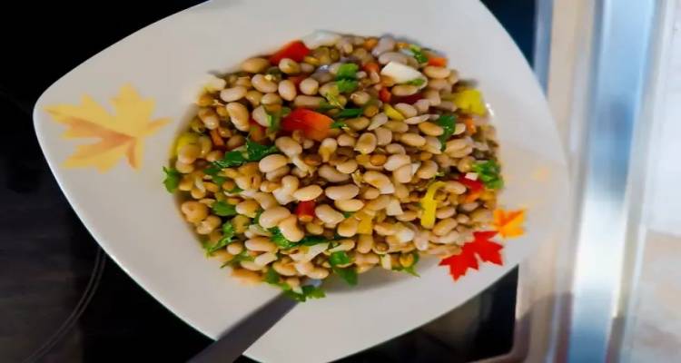 Σαλάτα οσπρίων με φακές και φασόλι ασπρομύτικο Λήμνου