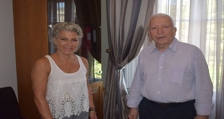 &Lambda;&Alpha;&Sigma; &Pi;&epsilon;&rho;&iota;&phi;έ&rho;&epsilon;&iota;&alpha;&sigmaf; &Beta;. &Alpha;&iota;&gamma;&alpha;ί&omicron;&upsilon;: &laquo;&Sigma;&epsilon; &tau;&omicron;ύ&tau;&alpha; &delta;&omega; &tau;&alpha; &mu;ά&rho;&mu;&alpha;&rho;&alpha; &kappa;&alpha;&kappa;&iota;ά &sigma;&kappa;&omicron;&upsilon;&rho;&iota;ά &delta;&epsilon;&nu; &pi;&iota;ά&nu;&epsilon;&iota;&hellip;&raquo;