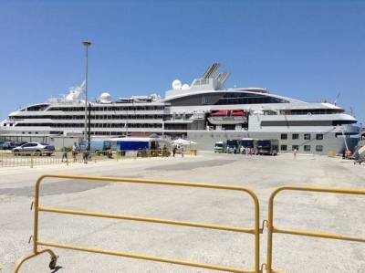 224 τουρίστες ήρθαν σήμερα στη Λήμνο (photos)