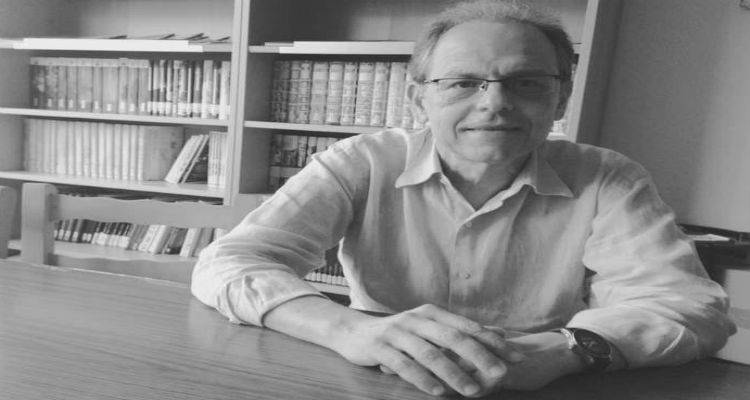 &Chi;&rho;ή&sigma;&tau;&omicron;&sigmaf; &Alpha;&pi;&omicron;&sigma;&tau;&omicron;&lambda;ί&delta;&eta;&sigmaf;: &Omicron; &Pi;&rho;ό&epsilon;&delta;&rho;&omicron;&sigmaf; &tau;&eta;&sigmaf; &Epsilon;&lambda;&lambda;&eta;&nu;&iota;&kappa;ή&sigmaf; MENSA &mu;&iota;&lambda;ά&epsilon;&iota; &sigma;&tau;&omicron;&nu; Fm 100 (mp3)