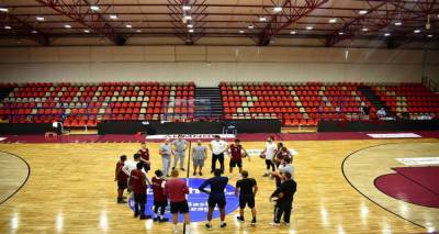 &Omicron; &upsilon;&pi;&epsilon;ύ&theta;&upsilon;&nu;&omicron;&sigmaf; &alpha;&sigma;&phi;&alpha;&lambda;&epsilon;ί&alpha;&sigmaf; &tau;&omicron;&upsilon; &laquo;&Eta;&phi;&alpha;ί&sigma;&tau;&omicron;&upsilon;&raquo; &sigma;&tau;&omicron;&nu; FM 100 | Ό&sigma;&alpha; &pi;&rho;έ&pi;&epsilon;&iota; &nu;&alpha; &gamma;&nu;&omega;&rho;ί&zeta;&omicron;&upsilon;&mu;&epsilon; &gamma;&iota;&alpha; &tau;&omicron;&nu; &alpha;&upsilon;&rho;&iota;&alpha;&nu;ό &alpha;&gamma;ώ&nu;&alpha;