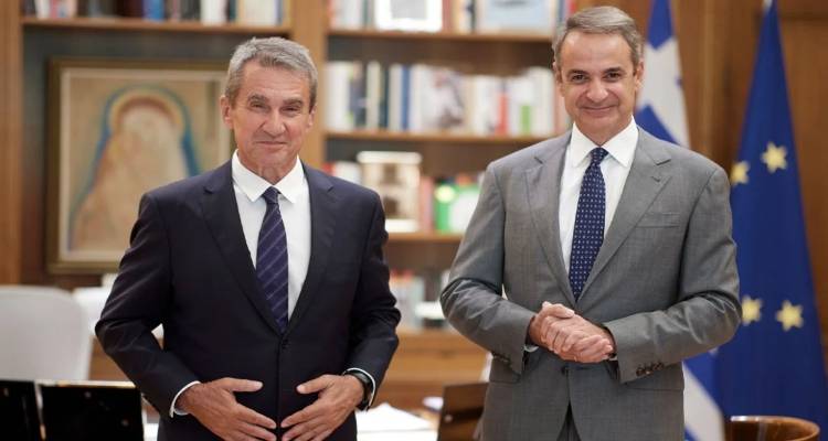 &Sigma;&tau;&eta; &Nu;έ&alpha; &Delta;&eta;&mu;&omicron;&kappa;&rho;&alpha;&tau;ί&alpha; &pi;&rho;&omicron;&sigma;&chi;ώ&rho;&eta;&sigma;&epsilon; &omicron; &Alpha;&nu;&delta;&rho;έ&alpha;&sigmaf; &Lambda;&omicron;&beta;έ&rho;&delta;&omicron;&sigmaf;