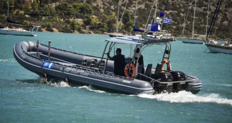 &Tau;&rho;&alpha;&gamma;&omega;&delta;ί&alpha; &sigma;&tau;&eta;&nu; &Kappa;&omega; | &Pi;ώ&sigmaf; &sigma;&upsilon;&gamma;&kappa;&rho;&omicron;ύ&sigma;&tau;&eta;&kappa;&alpha;&nu; &tau;&omicron; &phi;&omicron;&upsilon;&sigma;&kappa;&omega;&tau;ό &tau;&omicron;&upsilon; &Lambda;&iota;&mu;&epsilon;&nu;&iota;&kappa;&omicron;ύ &mu;&epsilon; &tau;&eta; &beta;ά&rho;&kappa;&alpha; &tau;&omega;&nu; &mu;&epsilon;&tau;&alpha;&nu;&alpha;&sigma;&tau;ώ&nu;