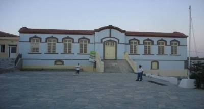 «Υπό κατάρρευση» η  Δημητριάδειος Σχολή στο Κοντοπούλι  παρά το 1.000.000€ της ανακαίνισης (mp3)