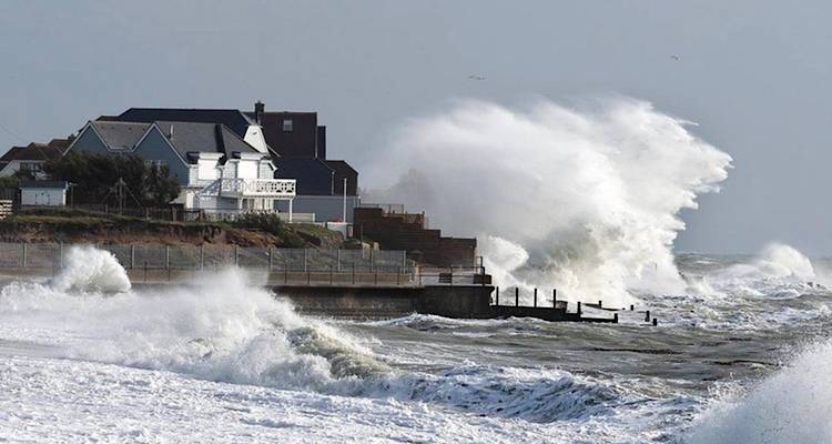 &Beta;&rho;&epsilon;&tau;&alpha;&nu;ί&alpha;: &Kappa;&alpha;&tau;&alpha;&iota;&gamma;ί&delta;&alpha; &Kappa;&iota;ά&rho;&alpha;&nu; &ndash; &Alpha;&pi;&omicron;&phi;&upsilon;&gamma;ή &mu;&epsilon;&tau;&alpha;&kappa;&iota;&nu;ή&sigma;&epsilon;&omega;&nu;