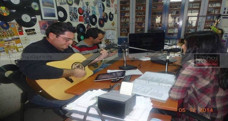 Μουσικό «ταξίδι» με τον Δημήτρη Μαυράκη και την παρέα του στο στούντιο του Fm100 (photos+video)