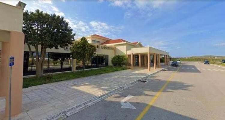 &Sigma;&tau;&alpha; &chi;έ&rho;&iota;&alpha; &tau;&omega;&nu; &epsilon;&pi;&epsilon;&nu;&delta;&upsilon;&tau;ώ&nu; &tau;&omicron; &alpha;&epsilon;&rho;&omicron;&delta;&rho;ό&mu;&iota;&omicron; &tau;&eta;&sigmaf; &Lambda;ή&mu;&nu;&omicron;&upsilon;; | &Pi;ώ&sigmaf; &delta;&iota;&alpha;&mu;&omicron;&rho;&phi;ώ&nu;&epsilon;&tau;&alpha;&iota; &eta; &epsilon;&pi;ό&mu;&epsilon;&nu;&eta; &mu;έ&rho;&alpha;