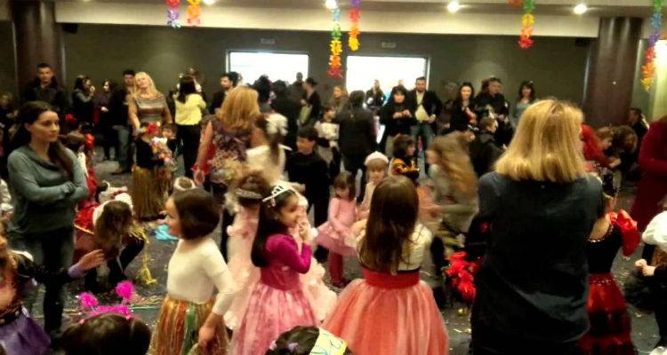 Στο… χορό της αποκριάς το 1ο Δημοτικό Σχολείο Μύρινας