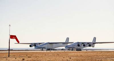 Stratolaunch: Έ&tau;&omicron;&iota;&mu;&omicron; &gamma;&iota;&alpha; &tau;&eta;&nu; &pi;&rho;ώ&tau;&eta; &tau;&omicron;&upsilon; &pi;&tau;ή&sigma;&eta; &tau;&omicron; &laquo;&kappa;&alpha;&tau;&alpha;&mu;&alpha;&rho;ά&nu; &tau;&omicron;&upsilon; &omicron;&upsilon;&rho;&alpha;&nu;&omicron;ύ&raquo;