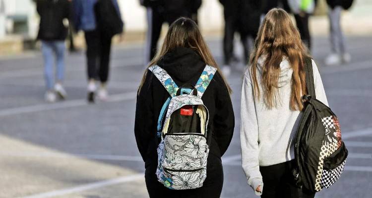 &Sigma;&chi;&omicron;&lambda;&epsilon;ί&alpha;: &Alpha;&lambda;&lambda;&alpha;&gamma;ή &sigma;&tau;&omicron; &sigma;ύ&sigma;&tau;&eta;&mu;&alpha; &tau;&omega;&nu; self test | &Theta;&alpha; &delta;ί&nu;&omicron;&nu;&tau;&alpha;&iota; &delta;ύ&omicron; &mu;&alpha;&zeta;ί, &mu;&iota;&alpha; &phi;&omicron;&rho;ά &tau;&eta;&nu; &epsilon;&beta;&delta;&omicron;&mu;ά&delta;&alpha;