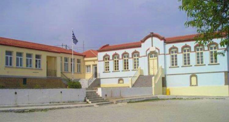 Έντονη κινητοποίηση στο Κοντοπούλι για την υποβάθμιση του Δημοτικού Σχολείου | Κατεβαίνουν στο Επαρχείο για Διαμαρτυρία