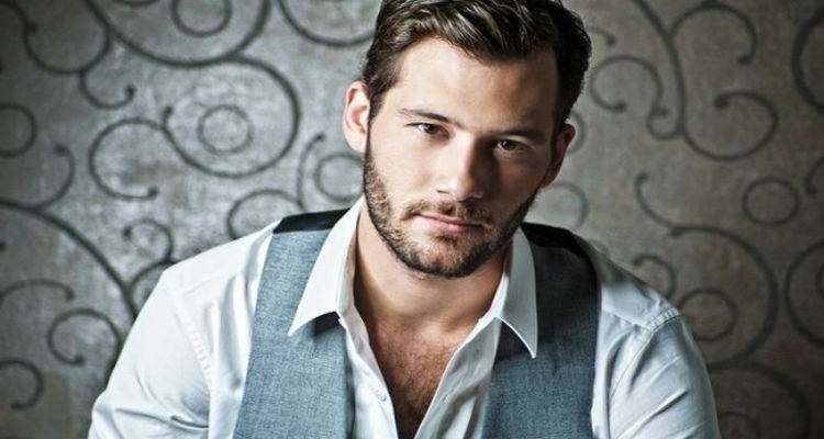 Στη Λήμνο απολαμβάνει τις διακοπές του ο Αντίνοος Αλμπάνης (photos)