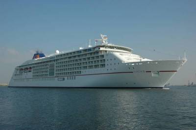 Europa 2: το μεγαλύτερο κρουαζιερόπλοιο της σεζόν σήμερα στη Λήμνο