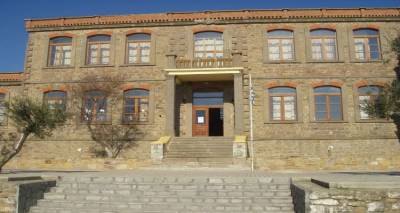 Έ&pi;&alpha;&iota;&nu;&omicron;&sigmaf; &alpha;&pi;ό &tau;&omicron; &Upsilon;&pi;&omicron;&upsilon;&rho;&gamma;&epsilon;ί&omicron; &Pi;&alpha;&iota;&delta;&epsilon;ί&alpha;&sigmaf; &sigma;&tau;&omicron; &omicron;&lambda;&omicron;ή&mu;&epsilon;&rho;&omicron; &tau;&mu;ή&mu;&alpha; &tau;&omicron;&upsilon; &Nu;&eta;&pi;&iota;&alpha;&gamma;&omega;&gamma;&epsilon;ί&omicron;&upsilon; &Mu;&omicron;ύ&delta;&rho;&omicron;&upsilon; (mp3 + photos + video)