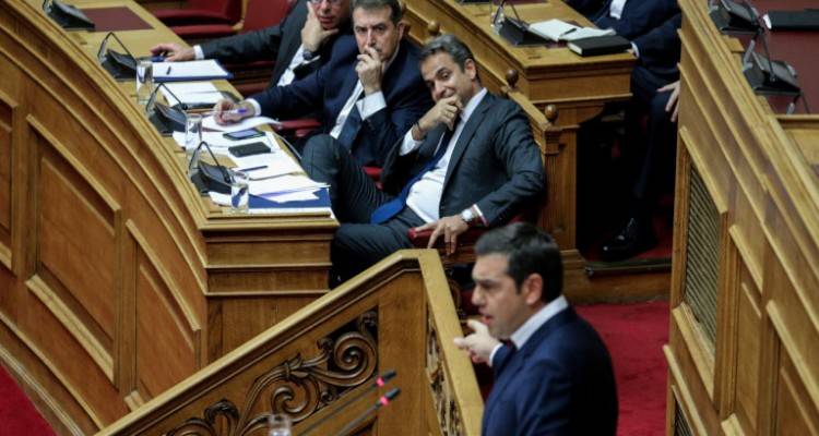 &Kappa;ό&nu;&tau;&rho;&alpha; &Mu;&eta;&tau;&sigma;&omicron;&tau;ά&kappa;&eta;-&Tau;&sigma;ί&pi;&rho;&alpha; &epsilon;&nu;&tau;ό&sigmaf; &kappa;&alpha;&iota; &epsilon;&kappa;&tau;ό&sigmaf; &Beta;&omicron;&upsilon;&lambda;ή&sigmaf; | &laquo;&Pi;ά&sigma;&chi;&epsilon;&tau;&epsilon; &alpha;&pi;ό &mu;&epsilon;&tau;&epsilon;&kappa;&lambda;&omicron;&gamma;&iota;&kappa;ό &sigma;&tau;&rho;&epsilon;&sigmaf;&raquo;, &laquo;&psi;&epsilon;ύ&tau;&eta;&sigmaf; &mu;&epsilon; &pi;&epsilon;&rho;&iota;&kappa;&epsilon;&phi;&alpha;&lambda;&alpha;ί&alpha;&raquo;