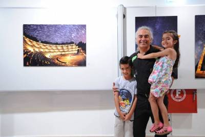 Πραγματοποιήθηκαν τα εγκαίνια της έκθεσης του Λουκά Χαψή (photos)