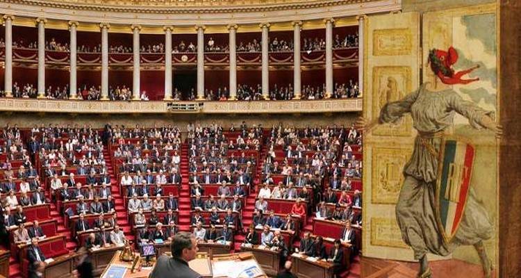 H &Gamma;&alpha;&lambda;&lambda;ί&alpha; &psi;ή&phi;&iota;&sigma;&epsilon; &upsilon;&pi;έ&rho; &tau;&omicron;&upsilon; &pi;&alpha;&kappa;έ&tau;&omicron;&upsilon; &beta;&omicron;&eta;&theta;&epsilon;ί&alpha;&sigmaf; &sigma;&tau;&eta;&nu; &Epsilon;&lambda;&lambda;ά&delta;&alpha; &mu;&epsilon; 412 &psi;ή&phi;&omicron;&upsilon;&sigmaf;