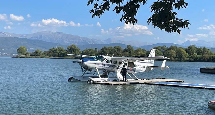 &Eta; &Epsilon;&lambda;&lambda;ά&delta;&alpha; έ&tau;&omicron;&iota;&mu;&eta; &gamma;&iota;&alpha; &pi;&tau;ή&sigma;&epsilon;&iota;&sigmaf; &mu;&epsilon; &upsilon;&delta;&rho;&omicron;&pi;&lambda;ά&nu;&alpha; | &Alpha;&rho;&nu;&eta;&tau;&iota;&kappa;ή &gamma;&nu;&omega;&mu;&omicron;&delta;ό&tau;&eta;&sigma;&eta; &sigma;&epsilon; &Mu;ή&lambda;&omicron; &kappa;&alpha;&iota; &Sigma;&alpha;&nu;&tau;&omicron;&rho;ί&nu;&eta; &alpha;&pi;ό &Nu;&alpha;&upsilon;&tau;&iota;&lambda;ί&alpha;&sigmaf;