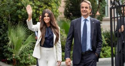 &Eta; &alpha;&nu;ά&rho;&tau;&eta;&sigma;&eta; &Gamma;&kappa;ί&lambda;&phi;&omicron;ϊ&lambda;: &Phi;&alpha;&nu;&tau;&alpha;&sigma;&tau;&iota;&kappa;ή &eta; &sigma;&upsilon;&nu;ά&nu;&tau;&eta;&sigma;&eta; &mu;&epsilon; &Mu;&eta;&tau;&sigma;&omicron;&tau;ά&kappa;&eta; | &Eta; &Epsilon;&lambda;&lambda;ά&delta;&alpha; &epsilon;ί&nu;&alpha;&iota; &zeta;&omega;&tau;&iota;&kappa;ό&sigmaf; &mu;&alpha;&sigmaf; &epsilon;&tau;&alpha;ί&rho;&omicron;&sigmaf;