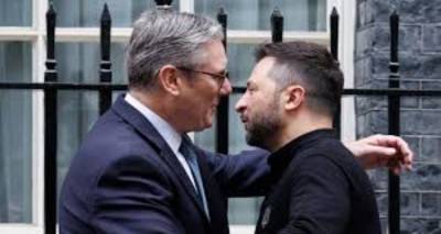 Βρετανία: Ζελένσκι στηρίζει ο Στάρμερ μετά την επίθεση Τραμπ