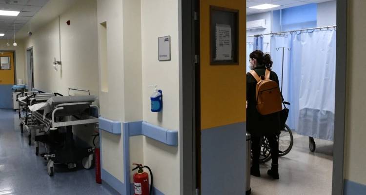 &Xi;&epsilon;&kappa;&iota;&nu;ά &alpha;&pi;ό &sigma;ή&mu;&epsilon;&rho;&alpha; &eta; &alpha;&xi;&iota;&omicron;&lambda;ό&gamma;&eta;&sigma;&eta; &tau;&omega;&nu; &delta;&eta;&mu;ό&sigma;&iota;&omega;&nu; &nu;&omicron;&sigma;&omicron;&kappa;&omicron;&mu;&epsilon;ί&omega;&nu; &alpha;&pi;ό &tau;&omicron;&upsilon;&sigmaf; &alpha;&sigma;&theta;&epsilon;&nu;&epsilon;ί&sigmaf; -&Eta; &delta;&iota;&alpha;&delta;&iota;&kappa;&alpha;&sigma;ί&alpha;