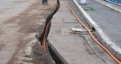 &Omicron;&iota; &omicron;&pi;&tau;&iota;&kappa;έ&sigmaf; ί&nu;&epsilon;&sigmaf; ή&rho;&theta;&alpha;&nu; &Lambda;ή&mu;&nu;&omicron;