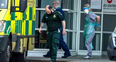 Κορωνοϊός: Η βρετανική κυβέρνηση απηύθηνε έκκληση για 250.000 εθελοντές στη “μάχη” κατά της πανδημίας