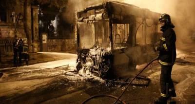 E&pi;&epsilon;&iota;&sigma;ό&delta;&iota;&alpha; &sigma;&tau;&alpha; &Epsilon;&xi;ά&rho;&chi;&epsilon;&iota;&alpha; &mu;&epsilon;&tau;ά &tau;&omicron; &tau;έ&lambda;&omicron;&sigmaf; &pi;&omicron;&rho;&epsilon;ί&alpha;&sigmaf;