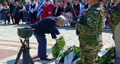 &Sigma;&tau;&omicron;&nu; Ά&gamma;&iota;&omicron; &Epsilon;&upsilon;&sigma;&tau;&rho;ά&tau;&iota;&omicron; &omicron; &Phi;&iota;&lambda;&omicron;&lambda;&omicron;&gamma;&iota;&kappa;ό&sigmaf; &Sigma;ύ&lambda;&lambda;&omicron;&gamma;&omicron;&sigmaf; &laquo;&Pi;&alpha;&rho;&nu;&alpha;&sigma;&sigma;ό&sigmaf;&raquo; &gamma;&iota;&alpha; &tau;&omicron;&nu; &epsilon;&omicron;&rho;&tau;&alpha;&sigma;&mu;ό &tau;&eta;&sigmaf; 25&eta;&sigmaf; &Mu;&alpha;&rho;&tau;ί&omicron;&upsilon;