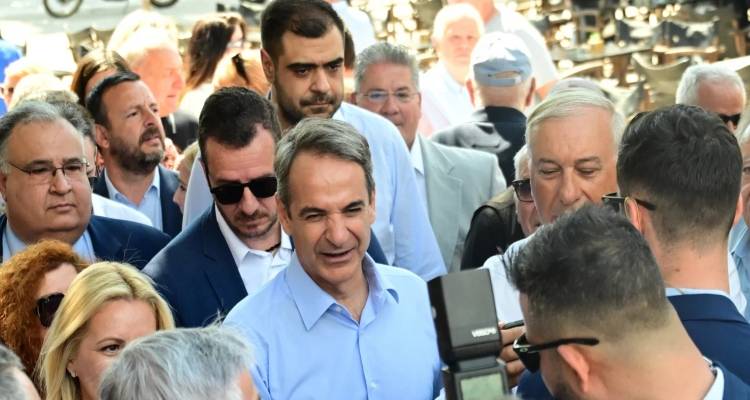&Sigma;&tau;&alpha; &pi;&rho;&omicron;&beta;&lambda;ή&mu;&alpha;&tau;&alpha; &tau;&eta;&sigmaf; &kappa;&alpha;&theta;&eta;&mu;&epsilon;&rho;&iota;&nu;ό&tau;&eta;&tau;&alpha;&sigmaf; &kappa;&alpha;&iota; &sigma;&tau;&eta;&nu; &alpha;ύ&xi;&eta;&sigma;&eta; &epsilon;&iota;&sigma;&omicron;&delta;&eta;&mu;ά&tau;&omega;&nu; &epsilon;&sigma;&tau;&iota;ά&zeta;&epsilon;&iota; &eta; &kappa;&upsilon;&beta;έ&rho;&nu;&eta;&sigma;&eta; -&Sigma;&tau;&eta;&nu; &Pi;&alpha;&iota;&alpha;&nu;ί&alpha; &sigma;ή&mu;&epsilon;&rho;&alpha; &omicron; &Mu;&eta;&tau;&sigma;&omicron;&tau;ά&kappa;&eta;&sigmaf;