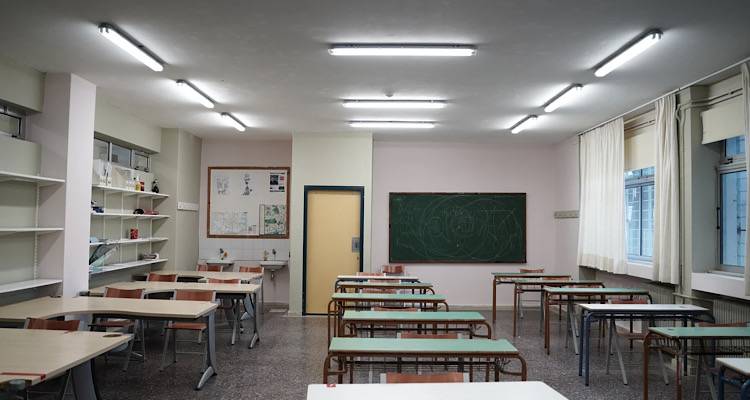 Η υπογεννητικότητα κλείνει σχολεία | Μάστιγα η έλλειψη εγγραφών, λόγω... έλλειψης παιδιών