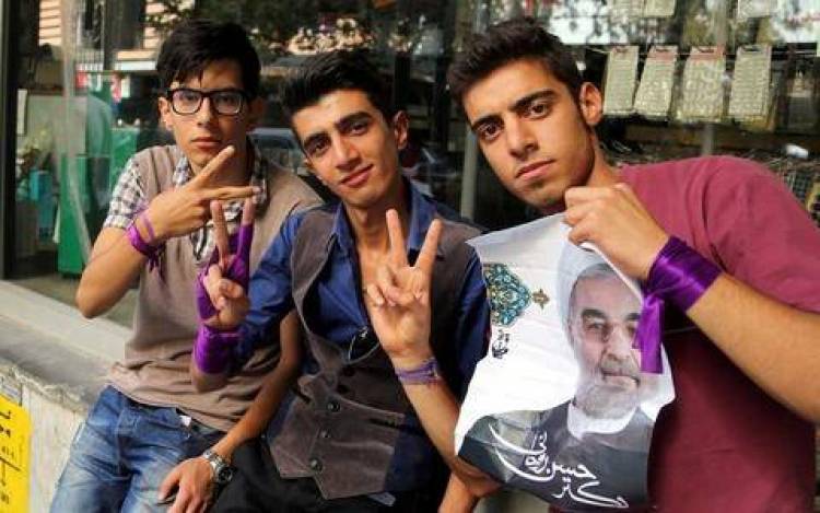 Ο μετριοπαθής Χασάν Ροχανί νέος πρόεδρος του Ιράν