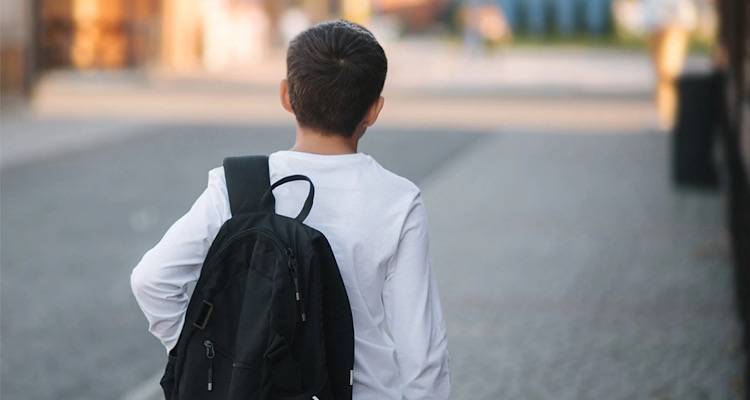 &Gamma;&alpha;&lambda;&lambda;ί&alpha;: 9&chi;&rho;&omicron;&nu;&omicron;&sigmaf; &zeta;&omicron;ύ&sigma;&epsilon; &mu;ό&nu;&omicron;&sigmaf; &tau;&omicron;&upsilon; &epsilon;&pi;ί &delta;ύ&omicron; &chi;&rho;ό&nu;&iota;&alpha; &kappa;&alpha;&iota; έ&kappa;&lambda;&epsilon;&beta;&epsilon; &nu;&tau;&omicron;&mu;ά&tau;&epsilon;&sigmaf; &gamma;&iota;&alpha; &nu;&alpha; &phi;ά&epsilon;&iota;