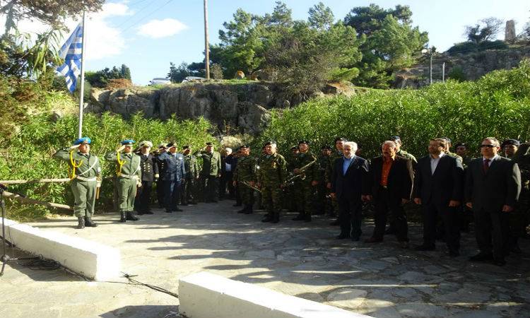&Kappa;&alpha;&tau;ά&theta;&epsilon;&sigma;&eta; &sigma;&tau;&epsilon;&phi;ά&nu;&omega;&nu; &sigma;ή&mu;&epsilon;&rho;&alpha; &sigma;&tau;&omicron; &Mu;&nu;&eta;&mu;&epsilon;ί&omicron; &tau;&omega;&nu; &Lambda;&eta;&mu;&nu;&iota;ώ&nu; &phi;&omicron;&nu;&epsilon;&upsilon;&theta;έ&nu;&tau;&omega;&nu; &kappa;&alpha;&tau;ά &tau;&eta; &Gamma;&epsilon;&rho;&mu;&alpha;&nu;&iota;&kappa;ή &kappa;&alpha;&tau;&omicron;&chi;ή (photos)