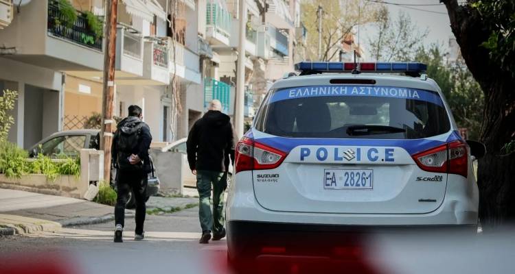 &Delta;&omicron;&lambda;&omicron;&phi;&omicron;&nu;ί&alpha; 20&chi;&rho;&omicron;&nu;&omicron;&upsilon; &sigma;&tau;&eta; &Theta;&epsilon;&sigma;&sigma;&alpha;&lambda;&omicron;&nu;ί&kappa;&eta; | &Sigma;&tau;&eta;&nu; &alpha;&sigma;&tau;&upsilon;&nu;&omicron;&mu;ί&alpha; &mu;&alpha;&zeta;ί &mu;&epsilon; &tau;&omicron;&nu; &delta;&iota;&kappa;&eta;&gamma;ό&rho;&omicron; &tau;&omicron;&upsilon; &omicron; 23&chi;&rho;&omicron;&nu;&omicron;&sigmaf; &pi;&omicron;&upsilon; &tau;&alpha;&upsilon;&tau;&omicron;&pi;&omicron;&iota;ή&theta;&eta;&kappa;&epsilon;