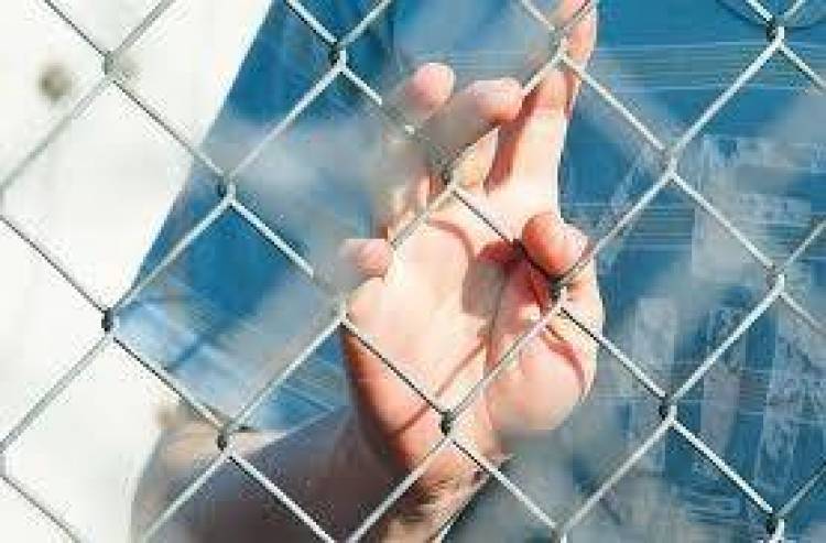 Η «πρόβα τζενεράλε» πέτυχε | Κι άλλοι παράνομοι μετανάστες συνελήφθησαν στην Πλάκα