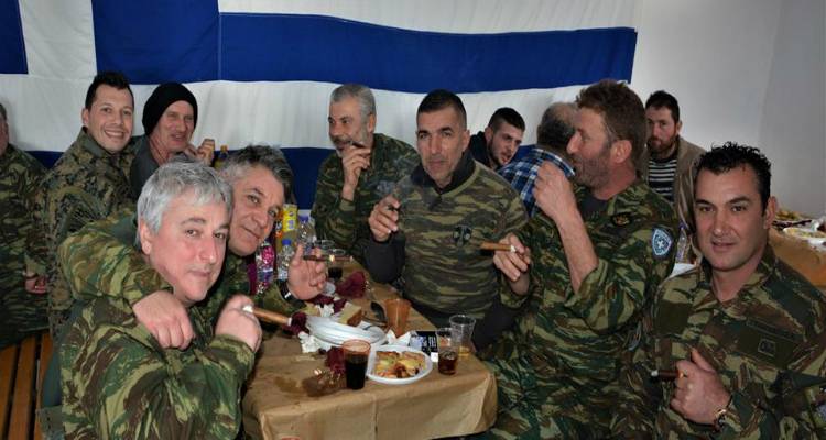 &Phi;&omega;&tau;&omicron;&gamma;&rho;&alpha;&phi;ί&alpha;: &Sigma;&tau;&alpha;ύ&rho;&omicron;&sigmaf; &Kappa;&omicron;&nu;&tau;&omicron;&gamma;&iota;&omega;&rho;&gamma;ά&kappa;&eta;&sigmaf;