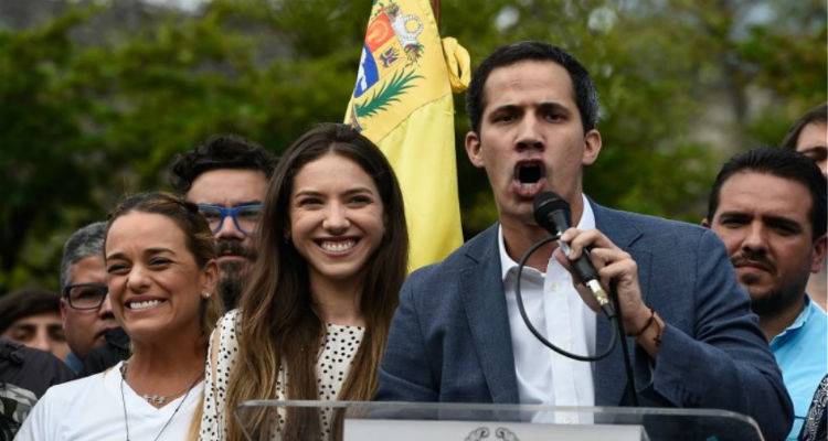 &Gamma;&kappa;&omicron;&upsilon;&alpha;ϊ&delta;ό &pi;&rho;&omicron;&sigmaf; &Beta;&epsilon;&nu;&epsilon;&zeta;&omicron;&upsilon;&epsilon;&lambda;&alpha;&nu;&omicron;ύ&sigmaf; &sigma;&tau;&rho;&alpha;&tau;&iota;&omega;&tau;&iota;&kappa;&omicron;ύ&sigmaf;: &Epsilon;ί&sigma;&tau;&epsilon; &laquo;&delta;ή&mu;&iota;&omicron;&iota;&raquo;, &delta;&iota;&alpha;&pi;&rho;ά&tau;&tau;&epsilon;&tau;&epsilon; &gamma;&epsilon;&nu;&omicron;&kappa;&tau;&omicron;&nu;ί&alpha; &kappa;&alpha;&tau;ά &tau;&omega;&nu; &sigma;&upsilon;&mu;&pi;&alpha;&tau;&rho;&iota;&omega;&tau;ώ&nu; &sigma;&alpha;&sigmaf;