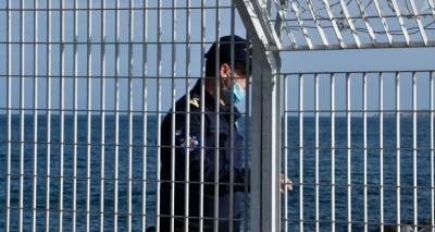 &Mu;&upsilon;&tau;&iota;&lambda;ή&nu;&eta;: &Sigma;&upsilon;&nu;&epsilon;&lambda;ή&phi;&theta;&eta; 42&chi;&rho;&omicron;&nu;&omicron;&sigmaf; &Iota;&rho;&alpha;&nu;ό&sigmaf; &pi;&omicron;&upsilon; &alpha;&nu;&alpha;&zeta;&eta;&tau;&omicron;ύ&nu;&tau;&alpha;&nu; &mu;έ&sigma;&omega; Interpol &gamma;&iota;&alpha; &alpha;&nu;&theta;&rho;&omega;&pi;&omicron;&kappa;&tau;&omicron;&nu;ί&alpha;