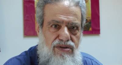 &Eta; &Iota;&epsilon;&rho;ά &Mu;&eta;&tau;&rho;ό&pi;&omicron;&lambda;&eta; &Lambda;ή&mu;&nu;&omicron;&upsilon; &alpha;&pi;&omicron;&chi;&alpha;&iota;&rho;&epsilon;&tau;ά &tau;&omicron;&nu; &pi;&alpha;&pi;ά-&Chi;&alpha;&rho;ά&lambda;&alpha;&mu;&pi;&omicron; | &Tau;&eta; &Delta;&epsilon;&upsilon;&tau;έ&rho;&alpha; &tau;&omicron; &laquo;&tau;&epsilon;&lambda;&epsilon;&upsilon;&tau;&alpha;ί&omicron; &alpha;&nu;&tau;ί&omicron;&raquo;